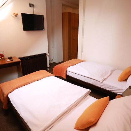 Rustika Sobe Bed & Breakfast Osijek Luaran gambar